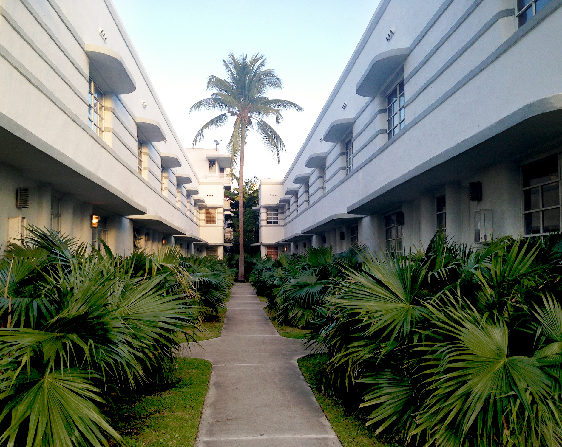 Art deco buildings in Miami, Florida / Darker than Green